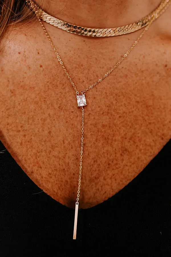 Alluring Invite Necklace In Gold