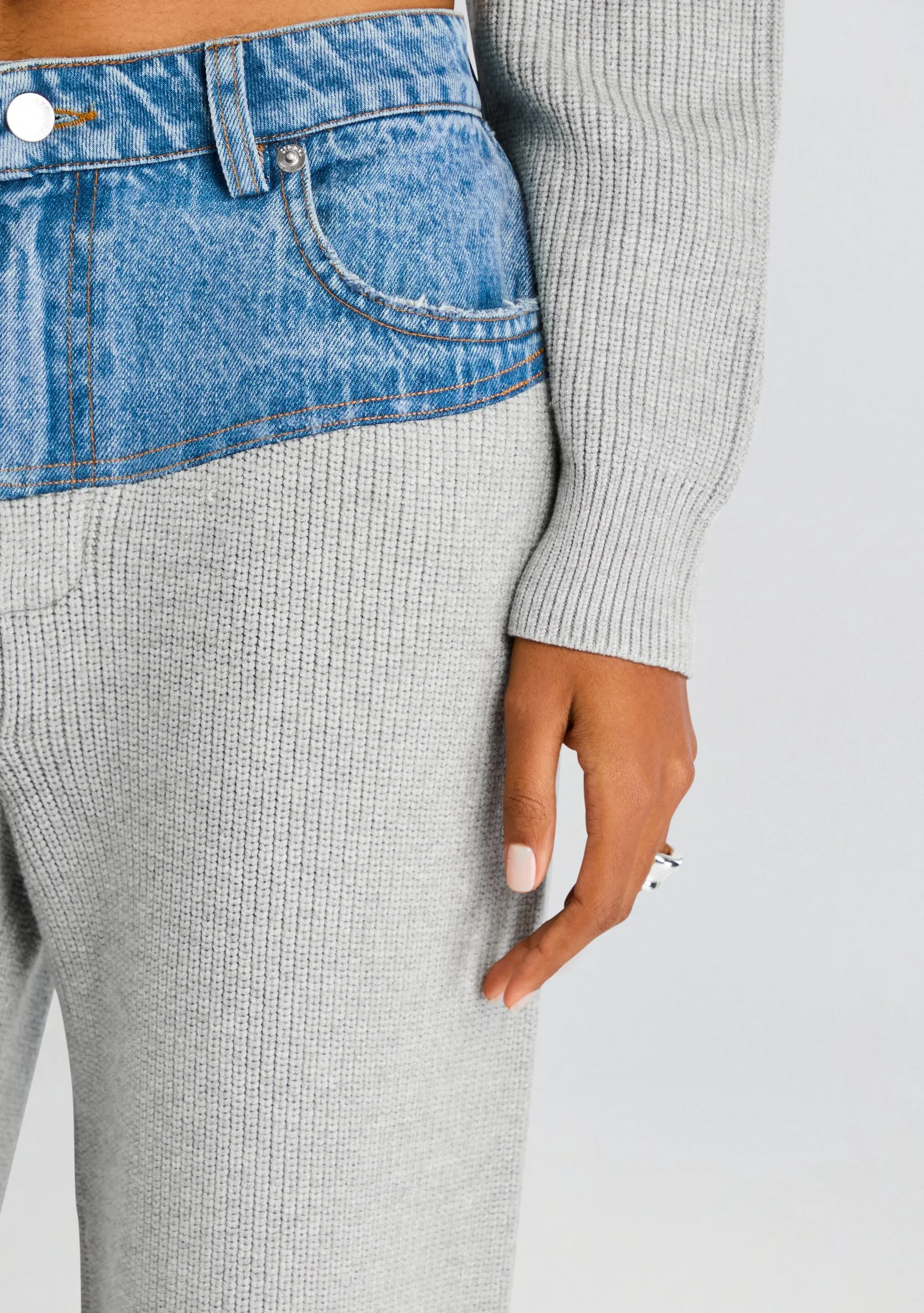 Sure! Here’s an optimized title for the Chani Knit Denim Pant:

Chani Womens Stretch Knit Denim Pants – Comfortable, Versatile, and Stylish Fit 

This title includes additional modifiers to enhance the products appeal and searchability.