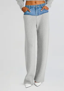 Sure! Here’s an optimized title for the Chani Knit Denim Pant:

Chani Womens Stretch Knit Denim Pants – Comfortable, Versatile, and Stylish Fit 

This title includes additional modifiers to enhance the products appeal and searchability.