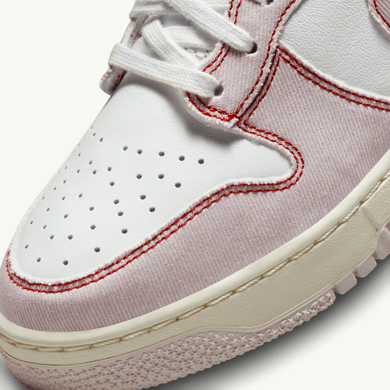 Dunk High 1985 - Summit White/Barely Rose/University Red
