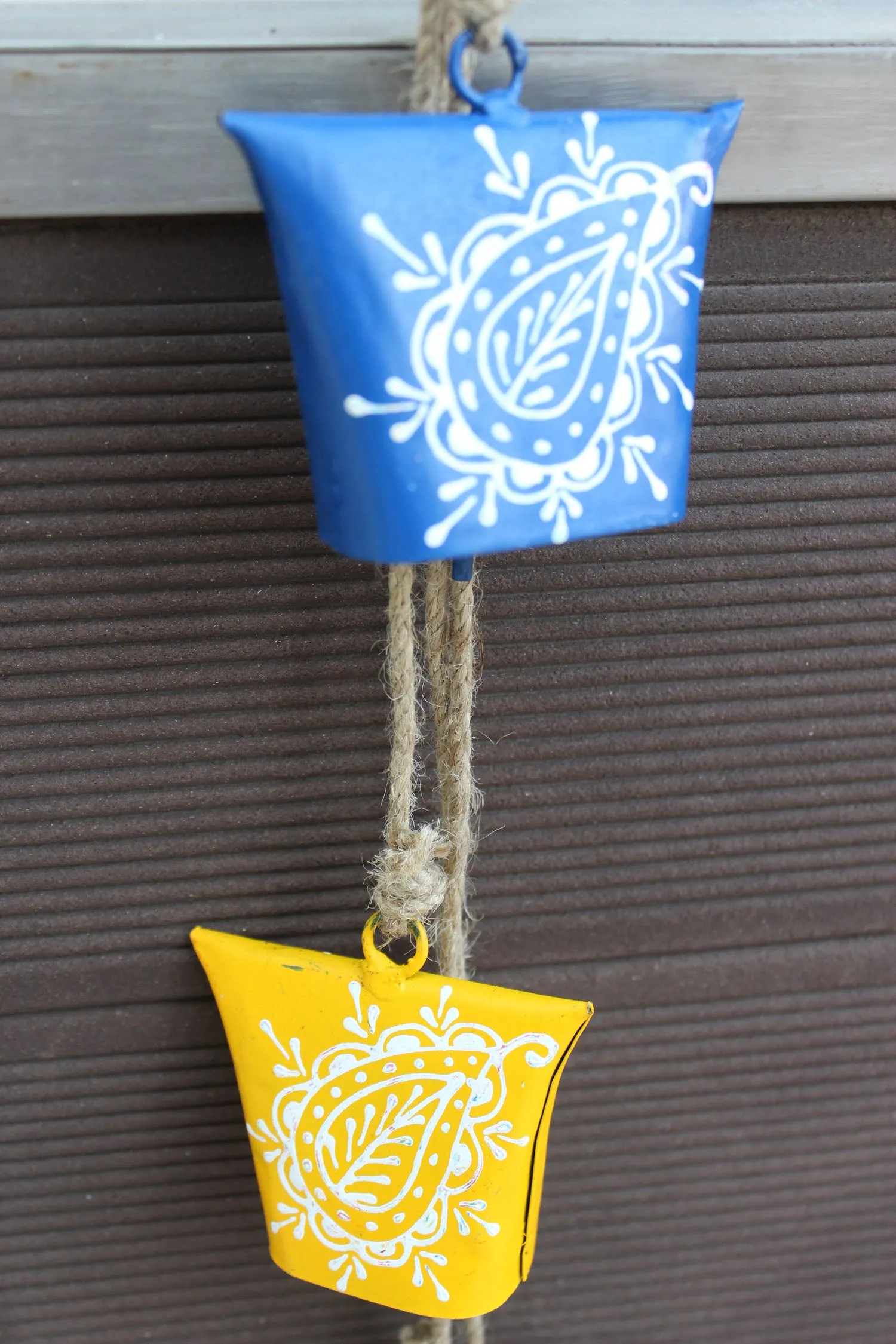 Hand Painted Iron Tin Cow Bells Hanging Chime Rustic Rope Indian Metal Crafts 70 cm Length
