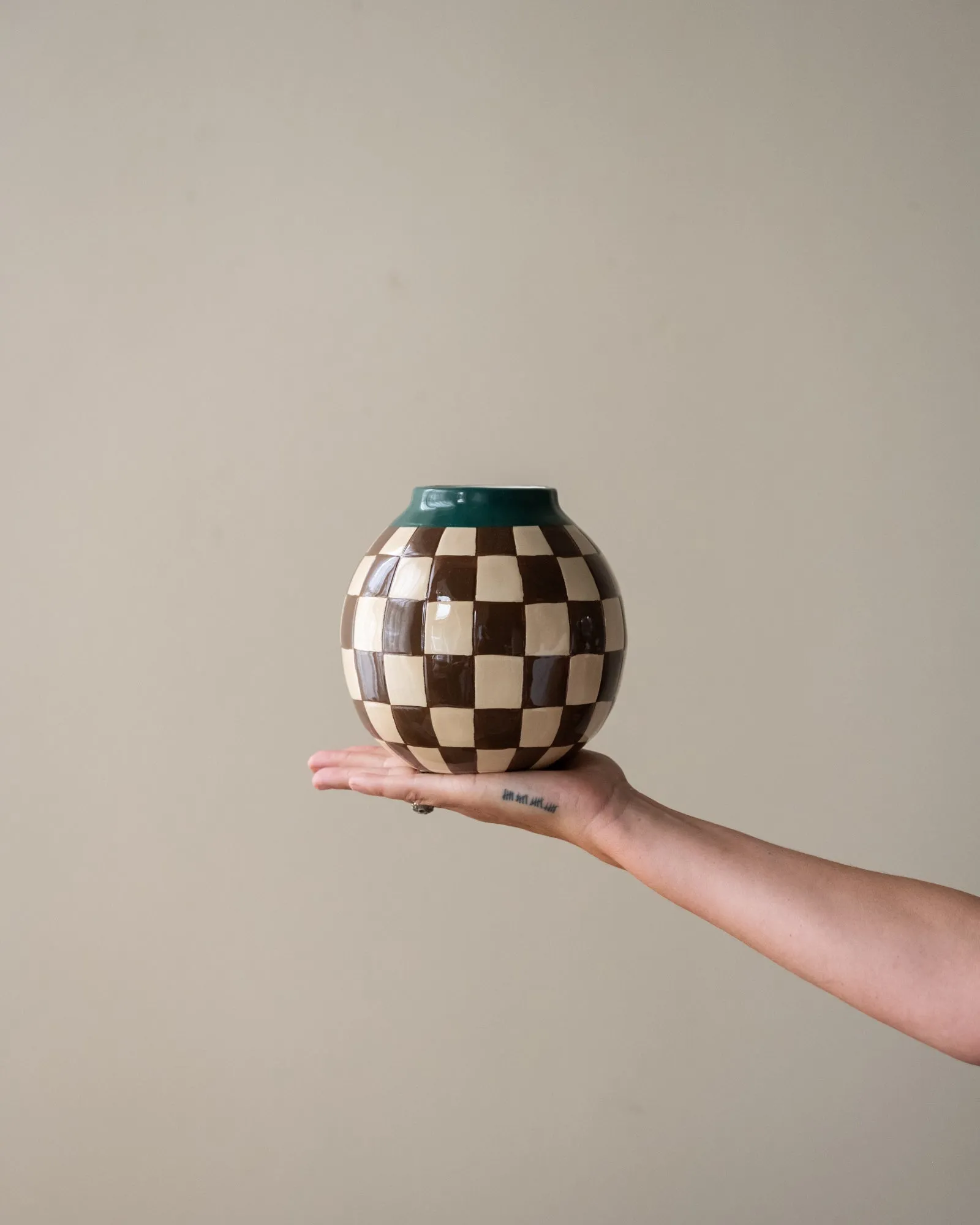 Hand Painted Vase Check Green/Brown