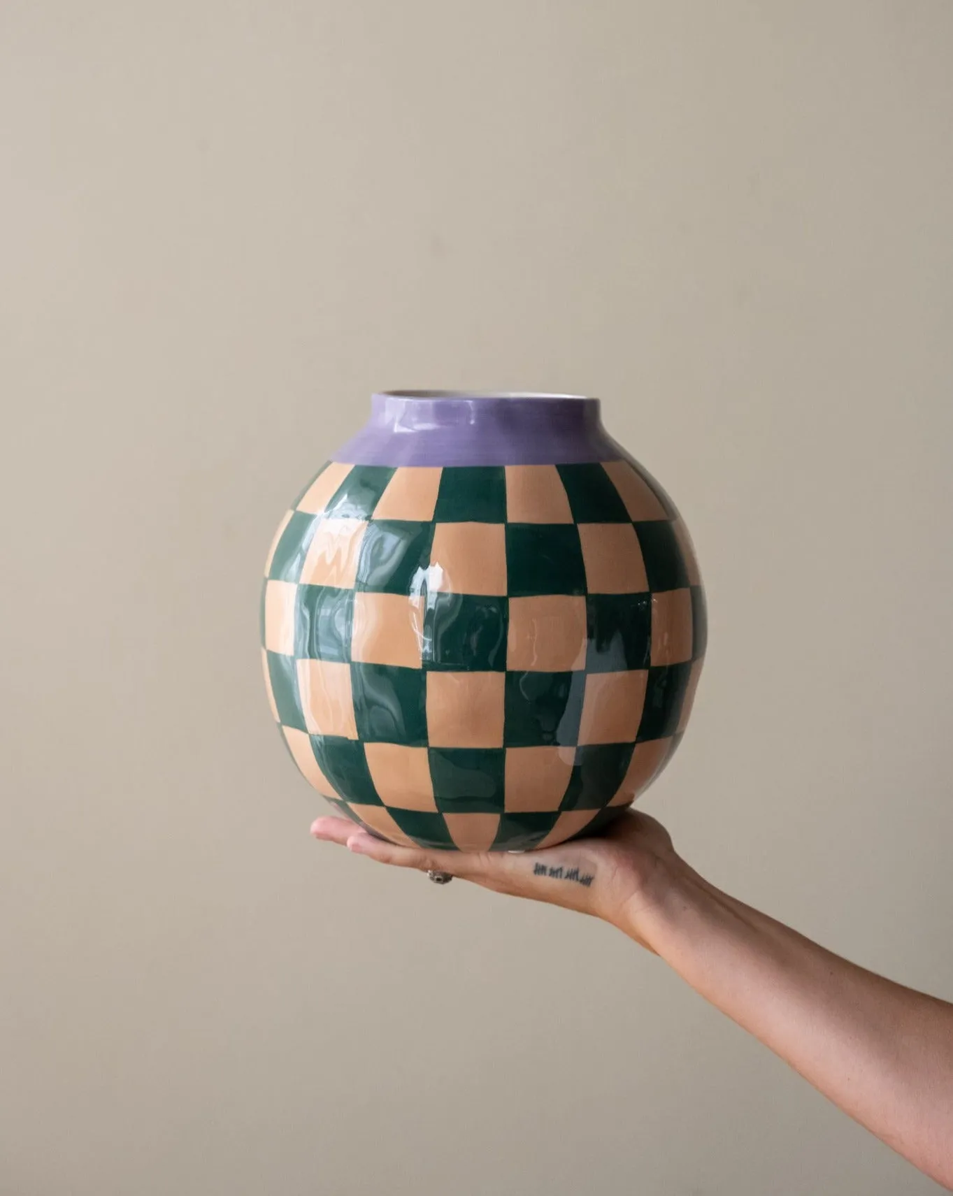 Hand Painted Vase Check Green/Brown
