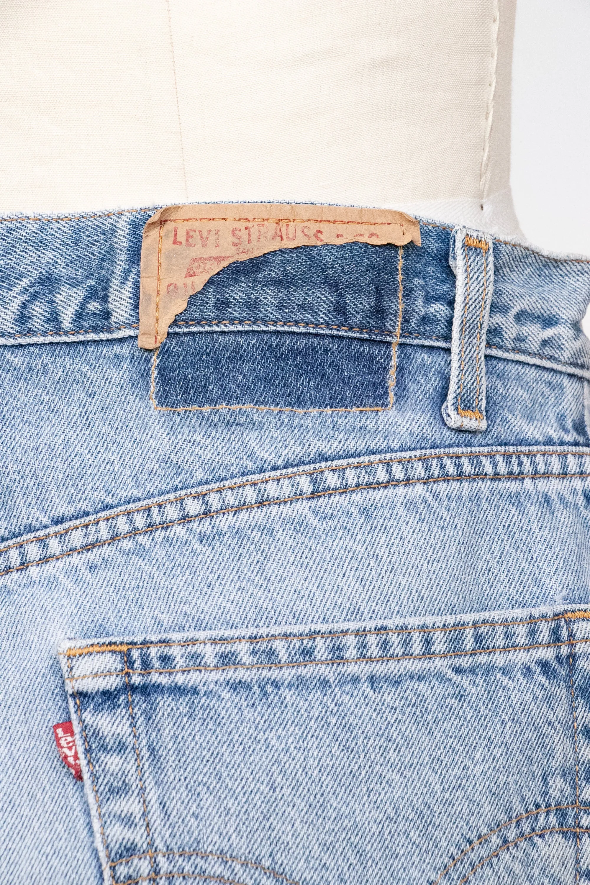 Levi's Jeans Distressed 1990s 550 34" x 26"